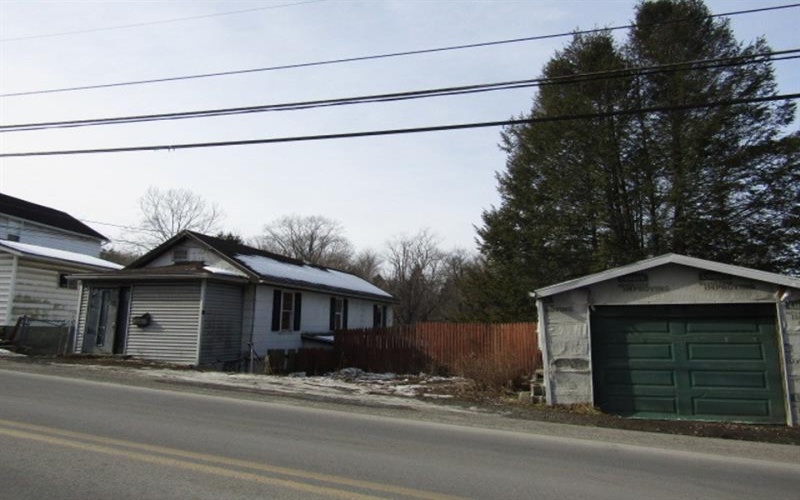 316 Beallsville Rd, Bentleyville, 15314, 4 Bedrooms Bedrooms, 8 Rooms Rooms,1 BathroomBathrooms,Residential,For Sale,Beallsville Rd,1687250