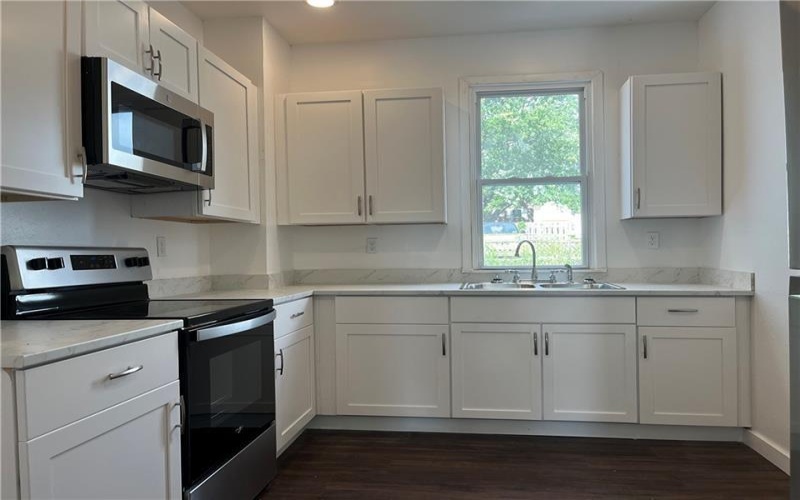 514 N Pittsburgh St, Connellsville, 15683, 3 Bedrooms Bedrooms, ,1 BathroomBathrooms,Lease,For Sale,N Pittsburgh St,1667712