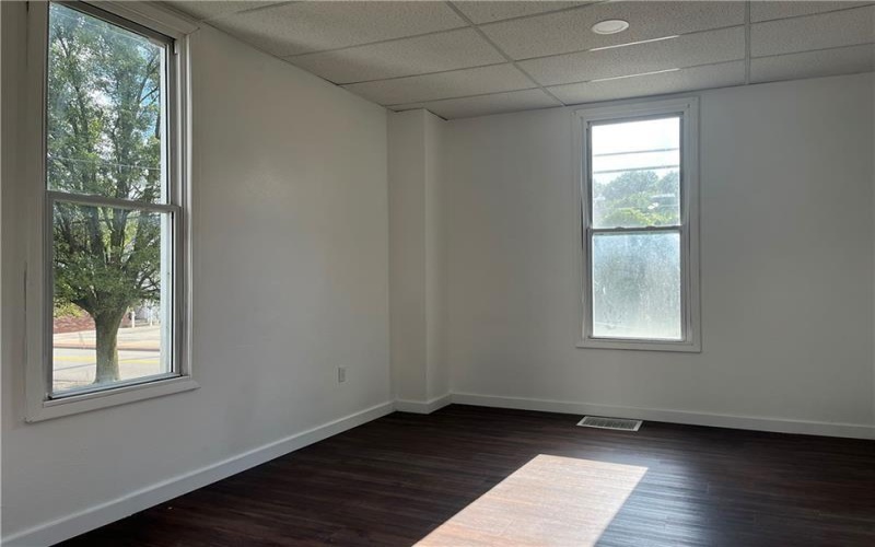 514 N Pittsburgh St, Connellsville, 15683, 3 Bedrooms Bedrooms, ,1 BathroomBathrooms,Lease,For Sale,N Pittsburgh St,1667712