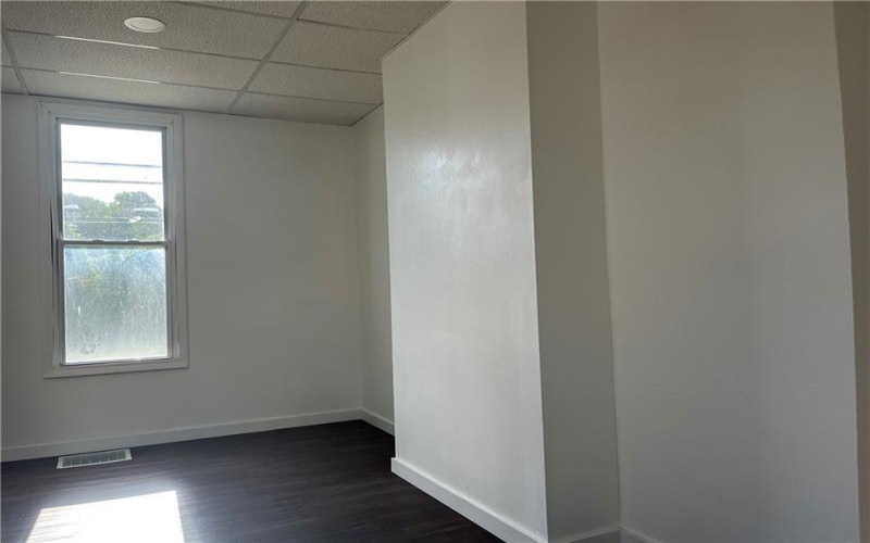 514 N Pittsburgh St, Connellsville, 15683, 3 Bedrooms Bedrooms, ,1 BathroomBathrooms,Lease,For Sale,N Pittsburgh St,1667712
