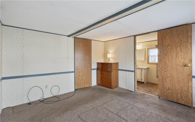 106 Seslar St, Jeanette, 15644, 3 Bedrooms Bedrooms, 7 Rooms Rooms,2 BathroomsBathrooms,Residential,For Sale,Seslar St,1687240