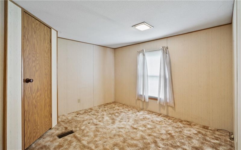 106 Seslar St, Jeanette, 15644, 3 Bedrooms Bedrooms, 7 Rooms Rooms,2 BathroomsBathrooms,Residential,For Sale,Seslar St,1687240