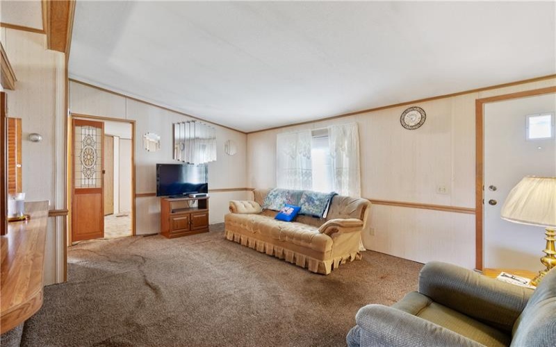 106 Seslar St, Jeanette, 15644, 3 Bedrooms Bedrooms, 7 Rooms Rooms,2 BathroomsBathrooms,Residential,For Sale,Seslar St,1687240