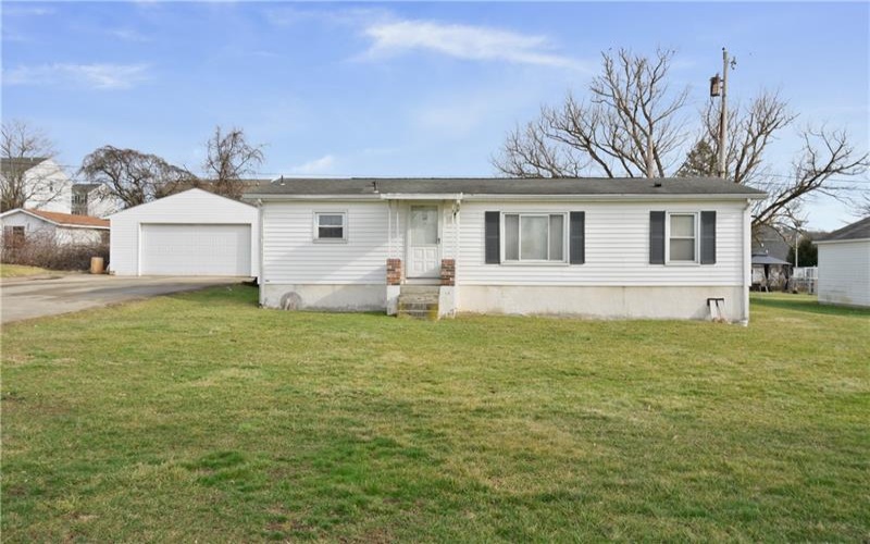 106 Seslar St, Jeanette, 15644, 3 Bedrooms Bedrooms, 7 Rooms Rooms,2 BathroomsBathrooms,Residential,For Sale,Seslar St,1687240