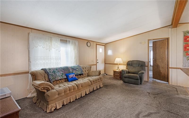 106 Seslar St, Jeanette, 15644, 3 Bedrooms Bedrooms, 7 Rooms Rooms,2 BathroomsBathrooms,Residential,For Sale,Seslar St,1687240
