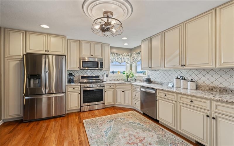 204 Rolling Hill Farm Dr, West Newton, 15089, 3 Bedrooms Bedrooms, ,3.1 BathroomsBathrooms,Residential,For Sale,Rolling Hill Farm Dr,1687260