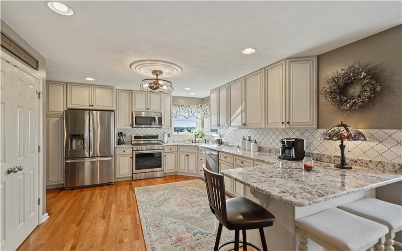 204 Rolling Hill Farm Dr, West Newton, 15089, 3 Bedrooms Bedrooms, ,3.1 BathroomsBathrooms,Residential,For Sale,Rolling Hill Farm Dr,1687260