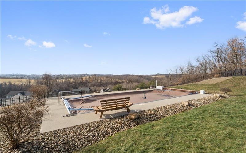 204 Rolling Hill Farm Dr, West Newton, 15089, 3 Bedrooms Bedrooms, ,3.1 BathroomsBathrooms,Residential,For Sale,Rolling Hill Farm Dr,1687260