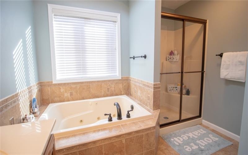 713 Bradgate Dr, Irwin, 15642, 4 Bedrooms Bedrooms, 12 Rooms Rooms,3.1 BathroomsBathrooms,Residential,For Sale,Bradgate Dr,1687288