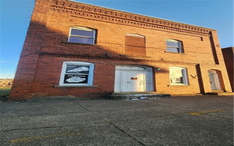 411-413 Linden Street, Vandergrift, 15690, 1 Bedroom Bedrooms, ,0.2 BathroomBathrooms,Residential,For Sale,Linden Street,1687341