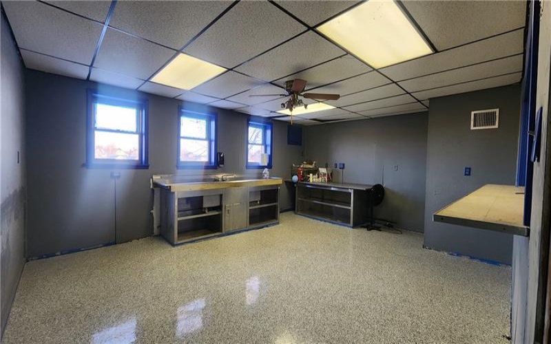 411-413 Linden Street, Vandergrift, 15690, 1 Bedroom Bedrooms, ,0.2 BathroomBathrooms,Residential,For Sale,Linden Street,1687341