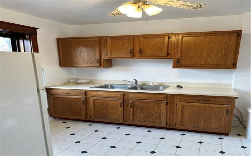 37 Beeson Boulevard, Uniontown, 15401, 2 Bedrooms Bedrooms, ,1 BathroomBathrooms,Lease,For Sale,Beeson Boulevard,1687237