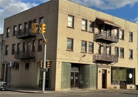 37 Beeson Boulevard, Uniontown, 15401, 2 Bedrooms Bedrooms, ,1 BathroomBathrooms,Lease,For Sale,Beeson Boulevard,1687237