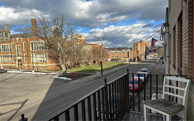 37 Beeson Boulevard, Uniontown, 15401, 2 Bedrooms Bedrooms, ,1 BathroomBathrooms,Lease,For Sale,Beeson Boulevard,1687237