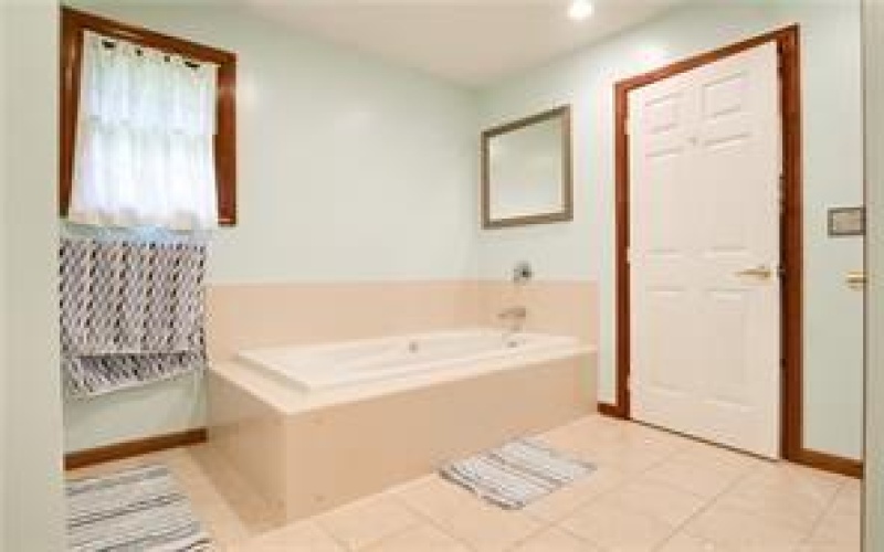 520 Royalty Drive, Uniontown, 15401, 4 Bedrooms Bedrooms, ,2.2 BathroomsBathrooms,Residential,For Sale,Royalty Drive,1687400