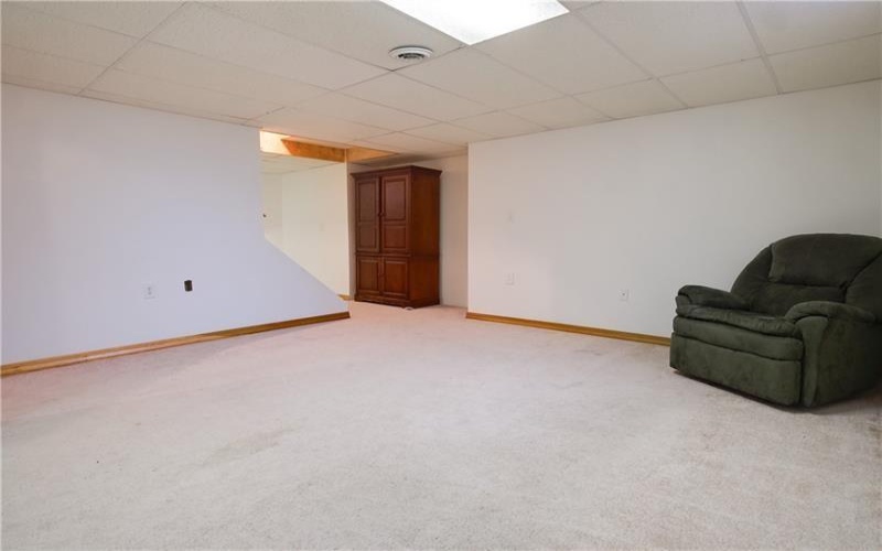 520 Royalty Drive, Uniontown, 15401, 4 Bedrooms Bedrooms, ,2.2 BathroomsBathrooms,Residential,For Sale,Royalty Drive,1687400