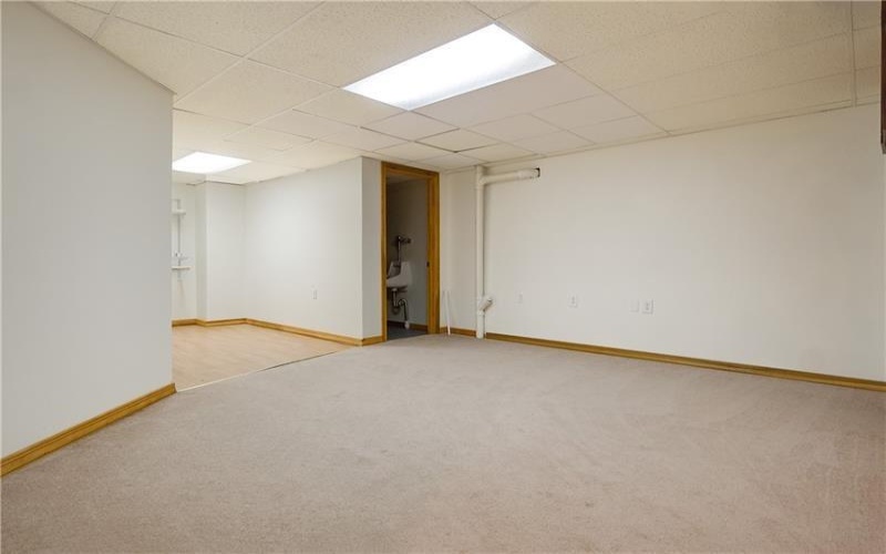 520 Royalty Drive, Uniontown, 15401, 4 Bedrooms Bedrooms, ,2.2 BathroomsBathrooms,Residential,For Sale,Royalty Drive,1687400