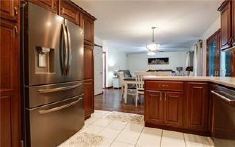 520 Royalty Drive, Uniontown, 15401, 4 Bedrooms Bedrooms, ,2.2 BathroomsBathrooms,Residential,For Sale,Royalty Drive,1687400