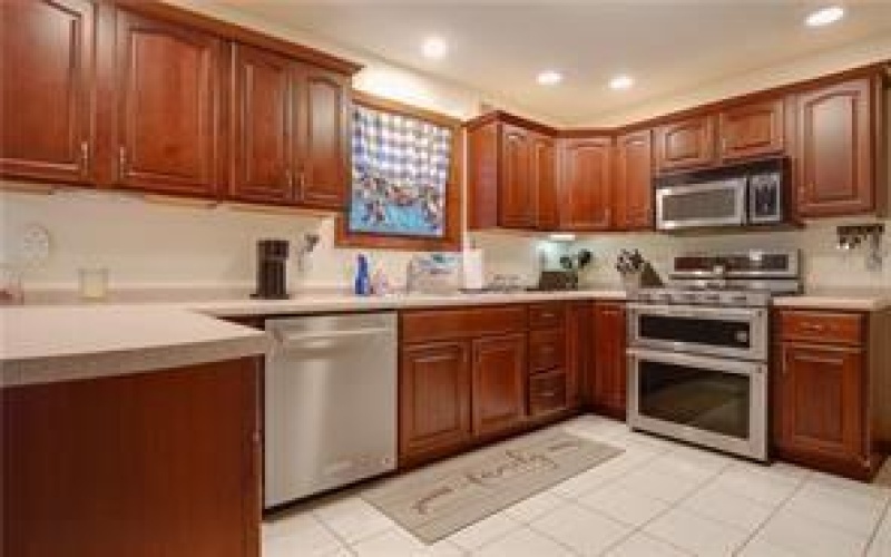 520 Royalty Drive, Uniontown, 15401, 4 Bedrooms Bedrooms, ,2.2 BathroomsBathrooms,Residential,For Sale,Royalty Drive,1687400