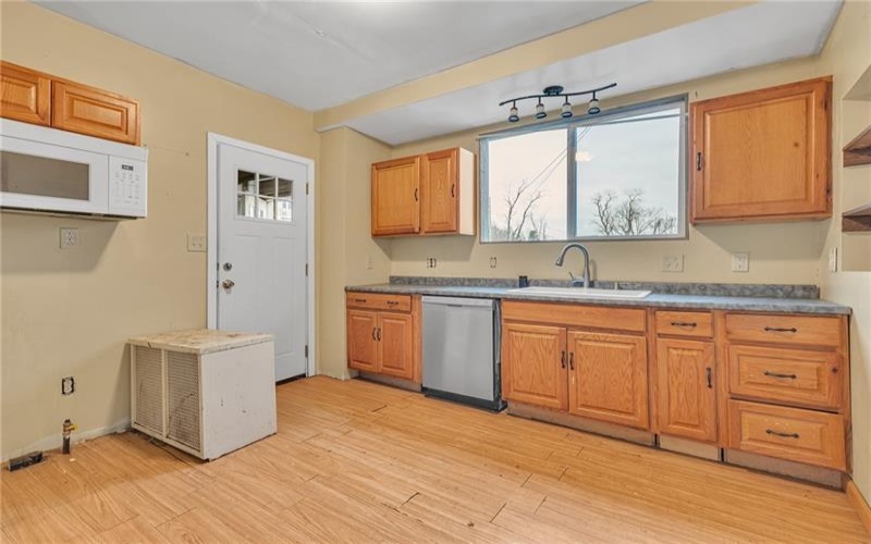 11731 McCallem St, Larimer, 15647, 3 Bedrooms Bedrooms, 7 Rooms Rooms,1 BathroomBathrooms,Residential,For Sale,McCallem St,1683476