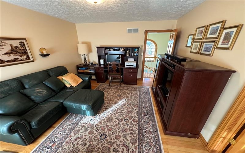 602 Skyline Drive, Rostraver Township, 15012, 4 Bedrooms Bedrooms, 14 Rooms Rooms,3.1 BathroomsBathrooms,Residential,For Sale,Skyline Drive,1687164