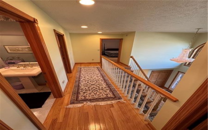 602 Skyline Drive, Rostraver Township, 15012, 4 Bedrooms Bedrooms, 14 Rooms Rooms,3.1 BathroomsBathrooms,Residential,For Sale,Skyline Drive,1687164