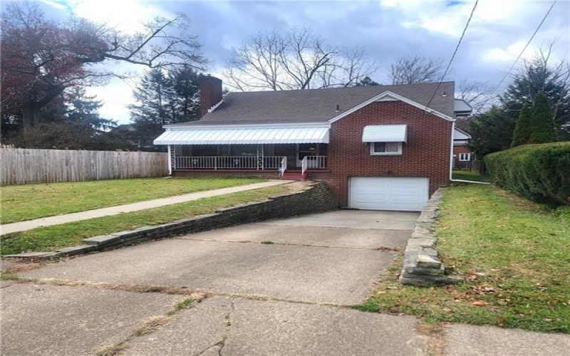467 6th Avenue, New Kensington, 15068, 5 Bedrooms Bedrooms, 10 Rooms Rooms,3 BathroomsBathrooms,Residential,For Sale,6th Avenue,1687609