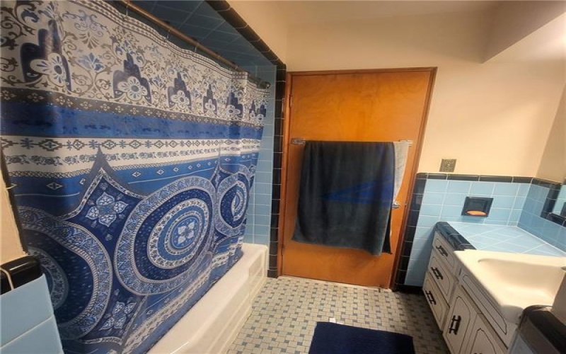 467 6th Avenue, New Kensington, 15068, 5 Bedrooms Bedrooms, 10 Rooms Rooms,3 BathroomsBathrooms,Residential,For Sale,6th Avenue,1687609