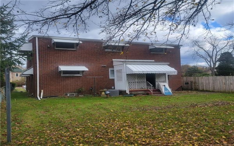 467 6th Avenue, New Kensington, 15068, 5 Bedrooms Bedrooms, 10 Rooms Rooms,3 BathroomsBathrooms,Residential,For Sale,6th Avenue,1687609