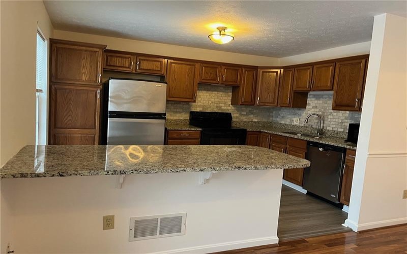 2003 TRAIL SIDE COURT, Jeannette, 15644, 3 Bedrooms Bedrooms, 7 Rooms Rooms,2.1 BathroomsBathrooms,Residential,For Sale,TRAIL SIDE COURT,1687663