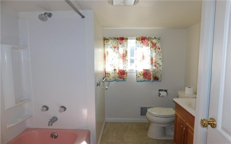 209 Euclid Avenue, Point Marion, 15474, 3 Bedrooms Bedrooms, 7 Rooms Rooms,1 BathroomBathrooms,Residential,For Sale,Euclid Avenue,1687729