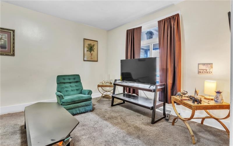 1233 Kenneth Avenue, New Kensington, 15068, 5 Bedrooms Bedrooms, ,1 BathroomBathrooms,Residential,For Sale,Kenneth Avenue,1687640