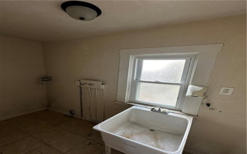 1616 Third Ave, Arnold, 15068, 3 Bedrooms Bedrooms, ,1.1 BathroomsBathrooms,Residential,For Sale,Third Ave,1687722