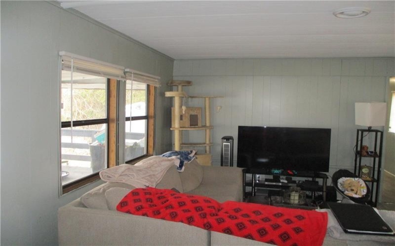 134 Castle Rd, Washington, 15301, 2 Bedrooms Bedrooms, 5 Rooms Rooms,1 BathroomBathrooms,Residential,For Sale,Castle Rd,1687151