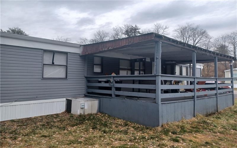 134 Castle Rd, Washington, 15301, 2 Bedrooms Bedrooms, 5 Rooms Rooms,1 BathroomBathrooms,Residential,For Sale,Castle Rd,1687151