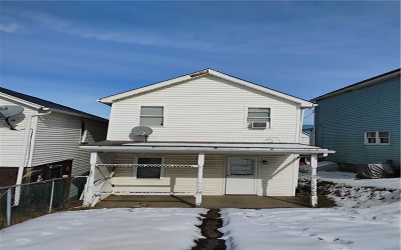 207 Emerson St, Vandergrift, 15690, 2 Bedrooms Bedrooms, ,1 BathroomBathrooms,Residential,For Sale,Emerson St,1687673