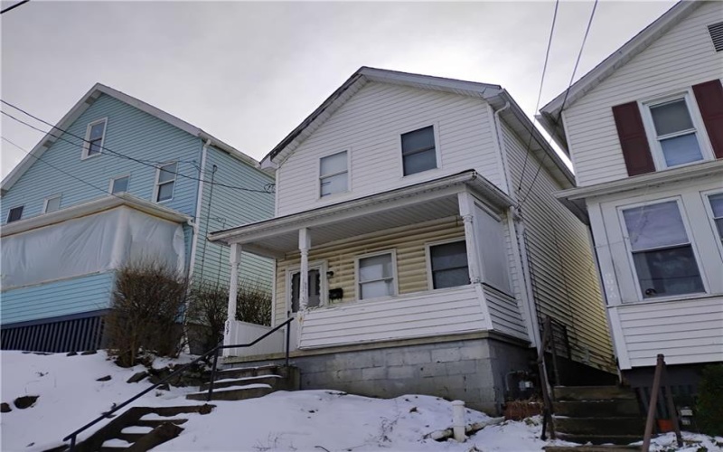 207 Emerson St, Vandergrift, 15690, 2 Bedrooms Bedrooms, ,1 BathroomBathrooms,Residential,For Sale,Emerson St,1687673