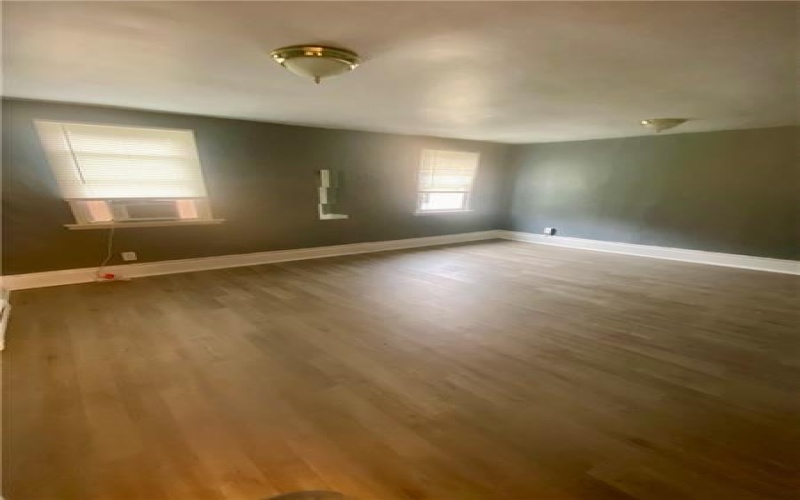 207 Emerson St, Vandergrift, 15690, 2 Bedrooms Bedrooms, ,1 BathroomBathrooms,Residential,For Sale,Emerson St,1687673