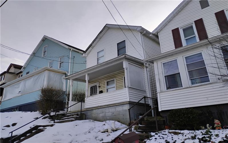 207 Emerson St, Vandergrift, 15690, 2 Bedrooms Bedrooms, ,1 BathroomBathrooms,Residential,For Sale,Emerson St,1687673