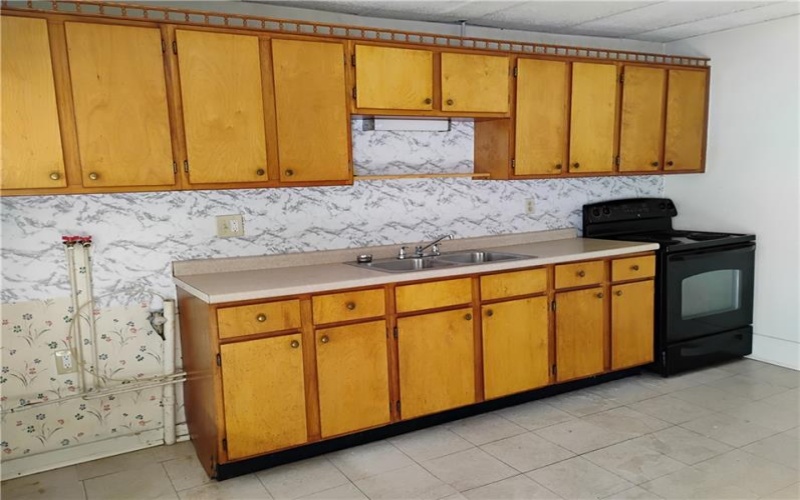 207 Emerson St, Vandergrift, 15690, 2 Bedrooms Bedrooms, ,1 BathroomBathrooms,Residential,For Sale,Emerson St,1687673