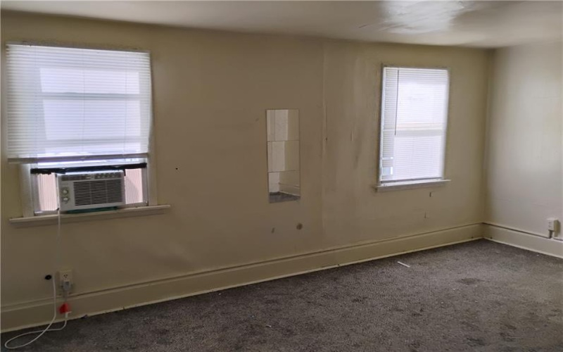 207 Emerson St, Vandergrift, 15690, 2 Bedrooms Bedrooms, ,1 BathroomBathrooms,Residential,For Sale,Emerson St,1687673