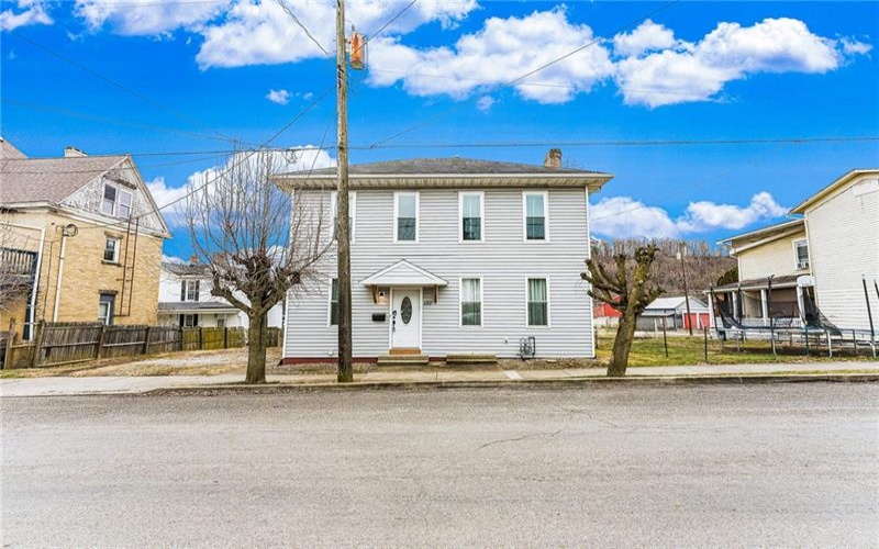 130 Lincoln St, Waynesburg, 15370, 2 Bedrooms Bedrooms, 7 Rooms Rooms,2 BathroomsBathrooms,Residential,For Sale,Lincoln St,1687776