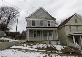5 Hacker Ave, Jeannette, 15644, 3 Bedrooms Bedrooms, ,1.1 BathroomsBathrooms,Residential,For Sale,Hacker Ave,1687821