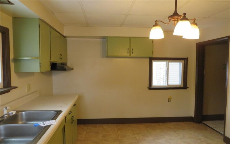 5 Hacker Ave, Jeannette, 15644, 3 Bedrooms Bedrooms, ,1.1 BathroomsBathrooms,Residential,For Sale,Hacker Ave,1687821