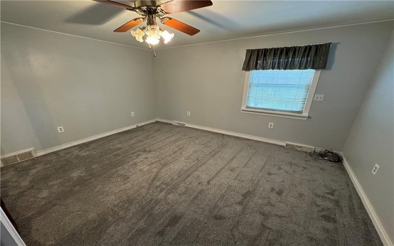 11 Washington Drive, Monessen, 15062, 4 Bedrooms Bedrooms, 10 Rooms Rooms,2 BathroomsBathrooms,Residential,For Sale,Washington Drive,1687852