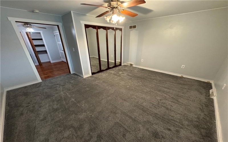 11 Washington Drive, Monessen, 15062, 4 Bedrooms Bedrooms, 10 Rooms Rooms,2 BathroomsBathrooms,Residential,For Sale,Washington Drive,1687852