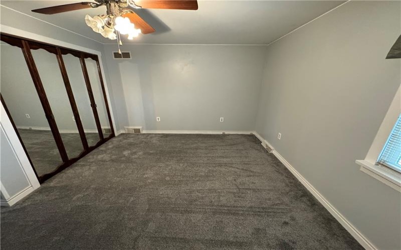11 Washington Drive, Monessen, 15062, 4 Bedrooms Bedrooms, 10 Rooms Rooms,2 BathroomsBathrooms,Residential,For Sale,Washington Drive,1687852