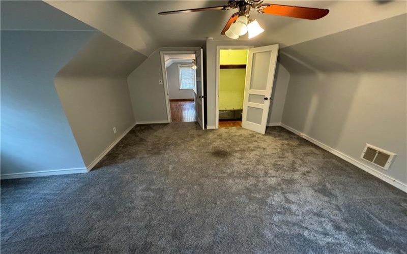 11 Washington Drive, Monessen, 15062, 4 Bedrooms Bedrooms, 10 Rooms Rooms,2 BathroomsBathrooms,Residential,For Sale,Washington Drive,1687852