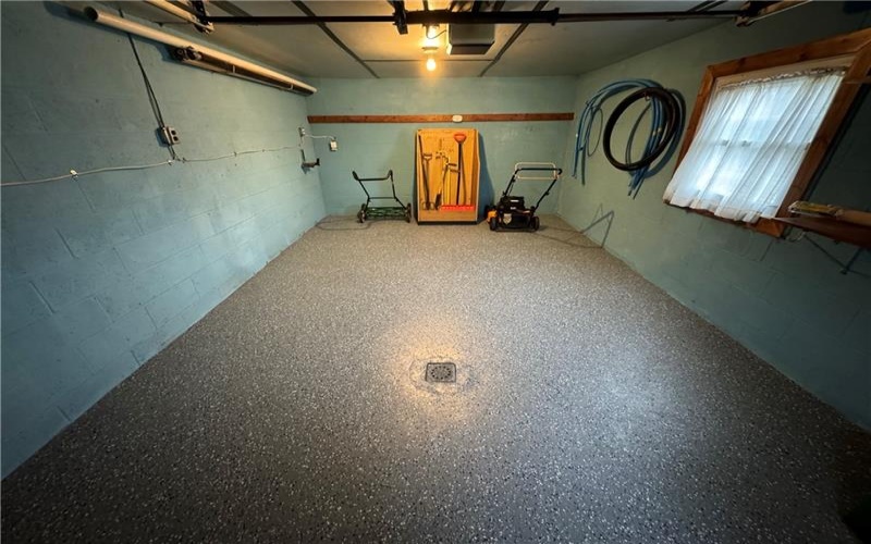 11 Washington Drive, Monessen, 15062, 4 Bedrooms Bedrooms, 10 Rooms Rooms,2 BathroomsBathrooms,Residential,For Sale,Washington Drive,1687852