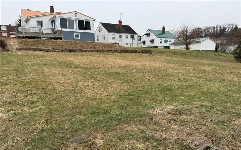 11 Washington Drive, Monessen, 15062, 4 Bedrooms Bedrooms, 10 Rooms Rooms,2 BathroomsBathrooms,Residential,For Sale,Washington Drive,1687852